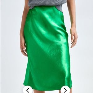 NWT Babaton by Aritizia Green gloss slip skirt